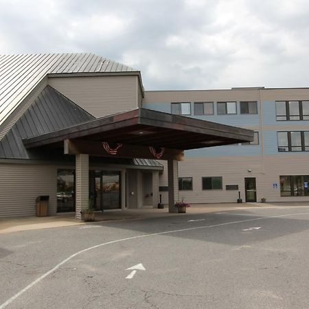 Baraga Lakeside Inn Exterior photo